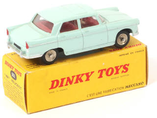 Lot 318 - DINKY TOYS (FRANCE) (1)