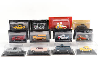 Lot 198 - DIVERS (12)