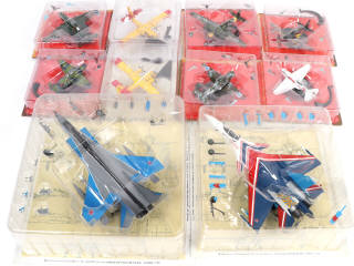 Lot 125 - DIVERS (10)