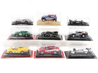 Lot 73 - DIVERS (9)