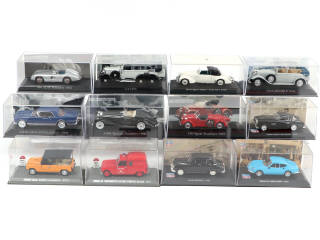 Lot 159 - DIVERS (12)