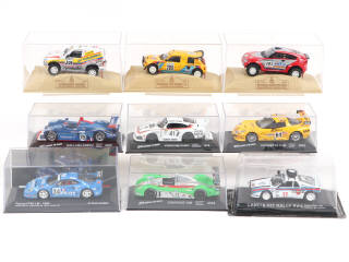 Lot 113 - DIVERS (9)