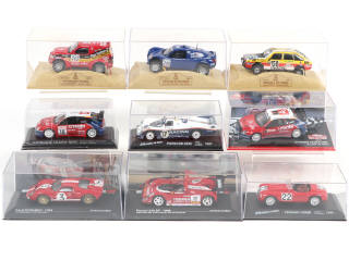 Lot 114 - DIVERS (9)