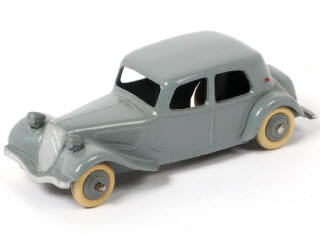 Lot 324 - DINKY TOYS (FRANCE) (1)