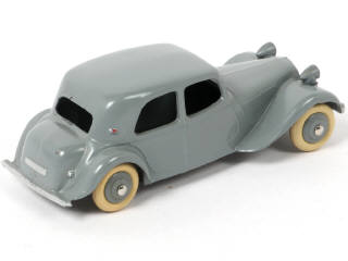 Lot 324 - DINKY TOYS (FRANCE) (1)