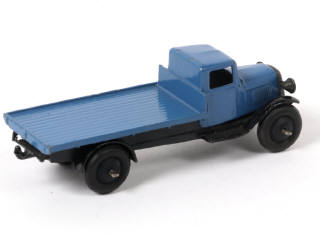 Lot 271 - DINKY TOYS (GB) (1)