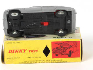 Lot 356 - DINKY TOYS (FRANCE) (1)