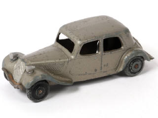 Lot 322 - DINKY TOYS (FRANCE) (1)