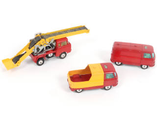 Lot 173 - CORGI TOYS (GB) (3)