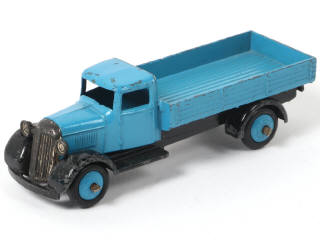 Lot 269 - DINKY TOYS (GB) (1)