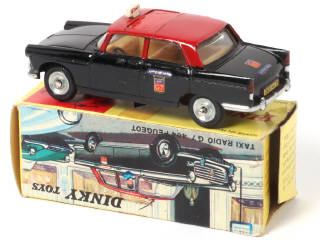 Lot 345 - DINKY TOYS (FRANCE) (1)