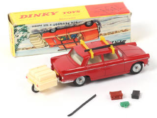 Lot 355 - DINKY TOYS (FRANCE) (1)