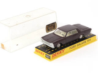 Lot 346 - DINKY TOYS (FRANCE) (1)