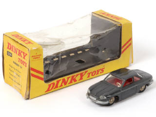 Lot 358 - DINKY TOYS (FRANCE) (1)