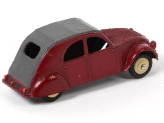 Lot 398 - DINKY TOYS (FRANCE) (1)