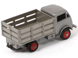 Lot 408 - DINKY TOYS (FRANCE) (1)
