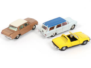 Lot 351 - DINKY TOYS (GB) (3)