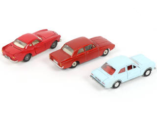 Lot 352 - DINKY TOYS (GB) (3)