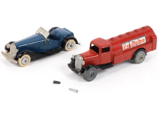 Lot 428 - DINKY TOYS (FRANCE) (2)