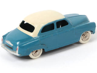 Lot 399 - DINKY TOYS (FRANCE) (1)