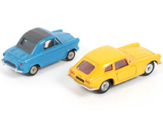 Lot 425 - DINKY TOYS (FRANCE) (2)