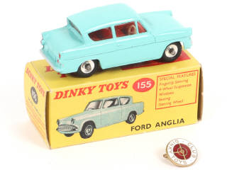 Lot 308 - DINKY TOYS (GB) (2)