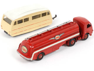 Lot 432 - DINKY TOYS (FRANCE) (2)