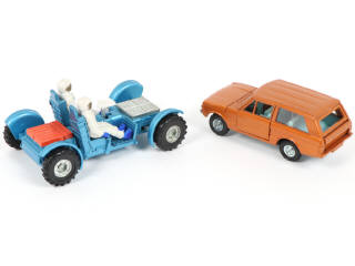 Lot 331 - DINKY TOYS (GB) (2)