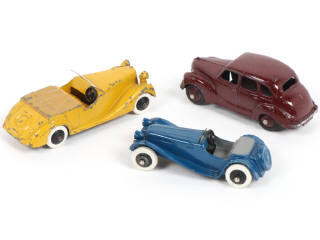 Lot 345 - DINKY TOYS (GB) (3)