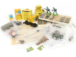 Lot 368 - DINKY TOYS (1)