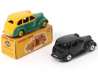 Lot 337 - DINKY TOYS (GB) (2)