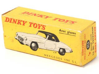 Lot 378 - DINKY TOYS (FRANCE) (1)