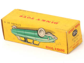 Lot 377 - DINKY TOYS (FRANCE) (1)