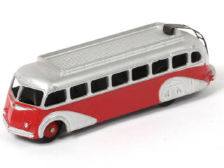 Lot 413 - DINKY TOYS (FRANCE) (1)