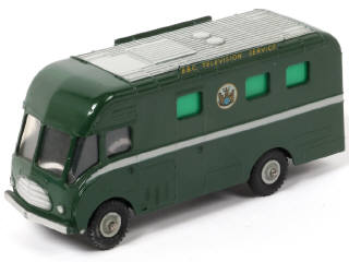 Lot 301 - DINKY TOYS (GB) (1)