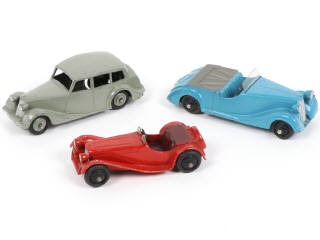 Lot 346 - DINKY TOYS (GB) (3)