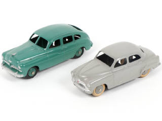 Lot 424 - DINKY TOYS (FRANCE) (2)