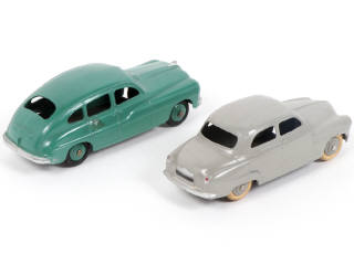 Lot 424 - DINKY TOYS (FRANCE) (2)