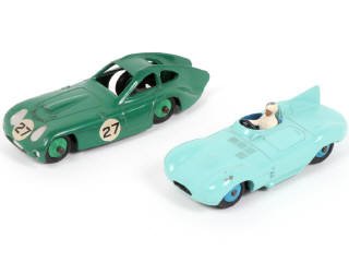 Lot 321 - DINKY TOYS (GB) (2)