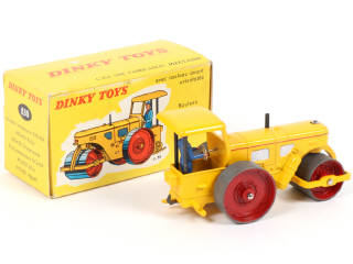 Lot 418 - DINKY TOYS (FRANCE) (1)