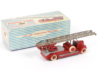 Lot 417 - DINKY TOYS (FRANCE) (1)