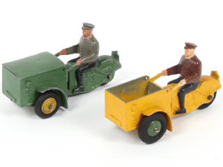 Lot 419 - DINKY TOYS (FRANCE) (2)