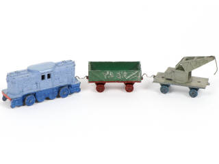 Lot 386 - DINKY TOYS (FRANCE) (1)