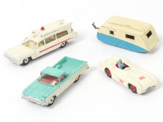 Lot 356 - DINKY TOYS (GB) (4)