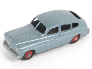 Lot 415 - DINKY TOYS (FRANCE) (1)