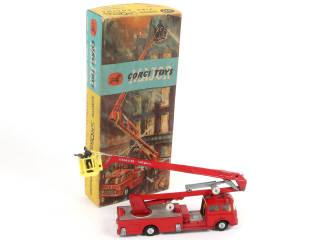 Lot 221 - CORGI TOYS (GB) (1)