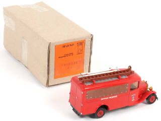 Lot 229 - MINITRUCKS (FRANCE) (1)