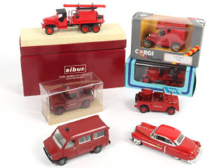 Lot 49 - DIVERS (7)