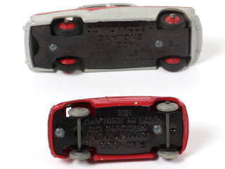 Lot 354 - DINKY TOYS (GB) (2)