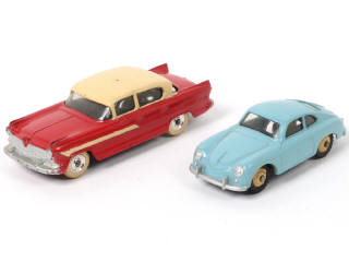 Lot 350 - DINKY TOYS (GB) (2)